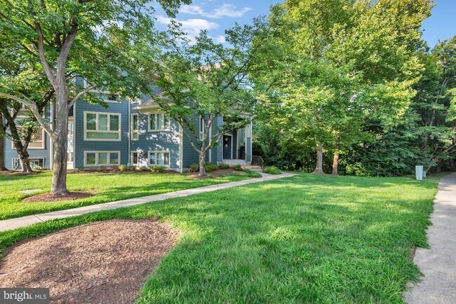 Building Photo - 5006 Dorsey Hall Dr