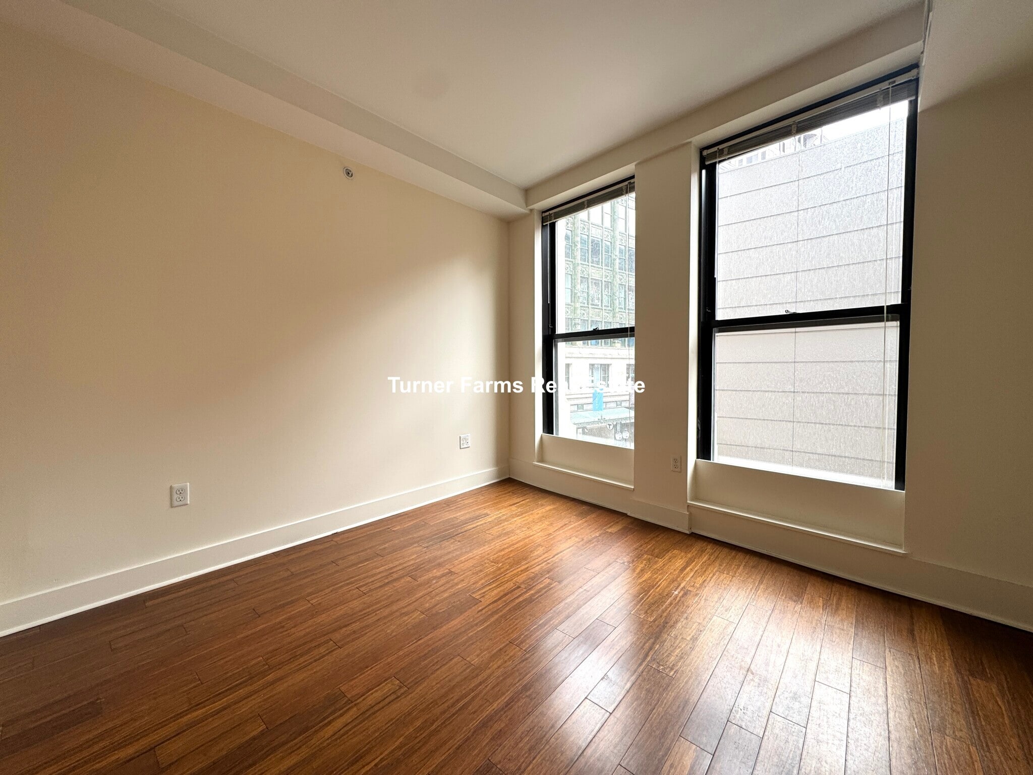 Building Photo - 10 Winter St