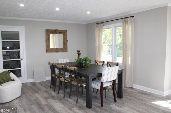 Building Photo - 370 Georgia Ave