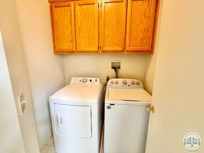 Building Photo - Large 6 BR|3 BA in the coveted Community Of Traditions Belhaven in Daly City With Views Of The Hills