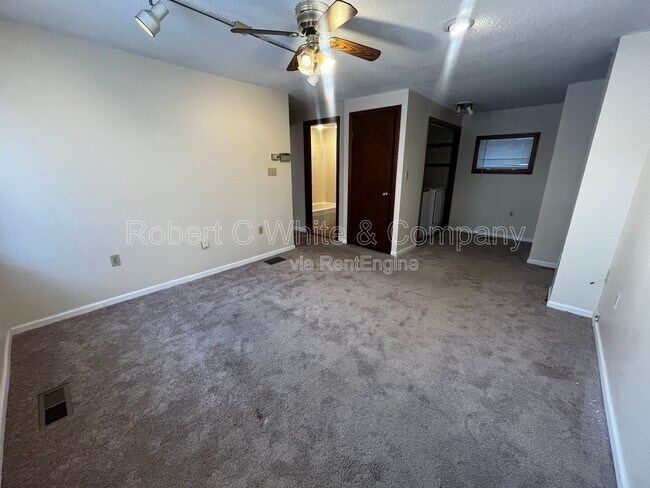 Building Photo - 92 Water St