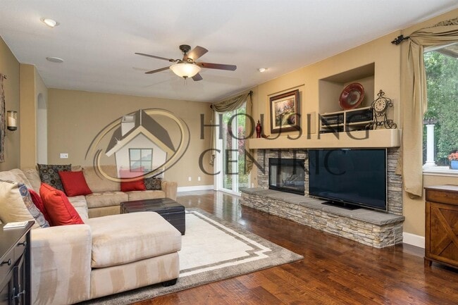 Building Photo - Executive Folsom Rental with a Pool, Energ...