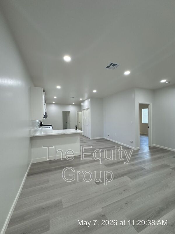 Building Photo - 30566 Ivy Rd