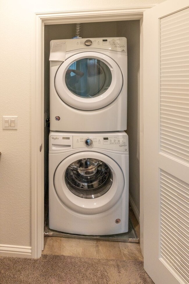 Building Photo - Modern 3-Story Townhome with 3 Bedrooms & 3 Baths – Prime North San Jose Location