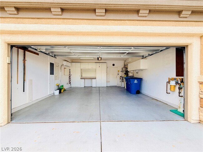Building Photo - 2119 Gunnison Pl