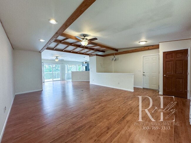 Building Photo - Rambler with 2-Car Garage, RV/Boat Parking...