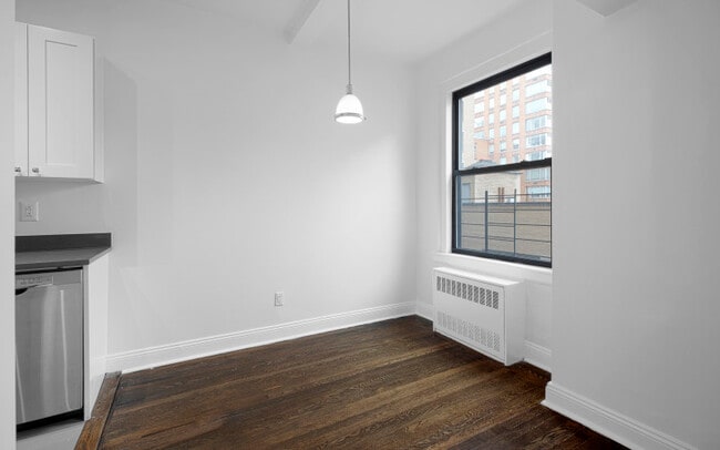 Building Photo - 12 East 86th St