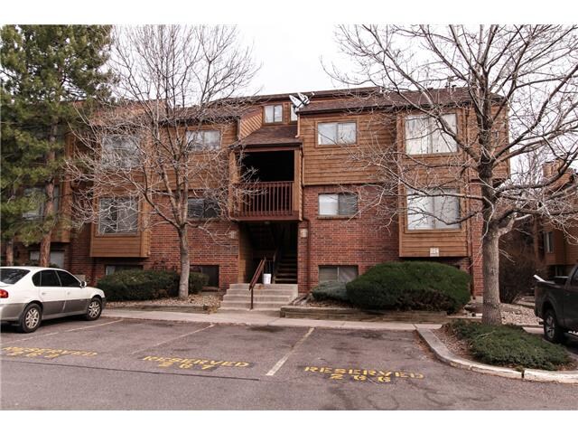 Building Photo - 324 Wright St