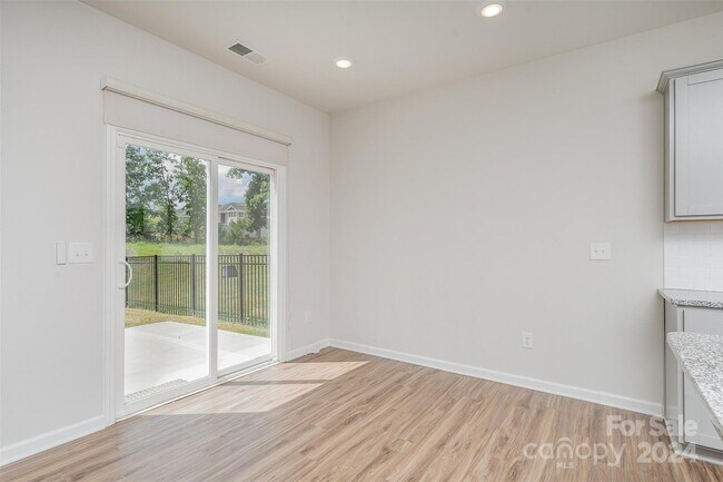 Building Photo - 15115 Moulin Court Dr