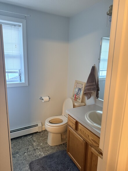 Building Photo - 30 Old Woods Rd