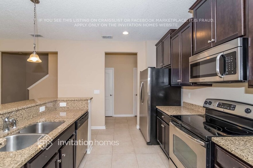 Building Photo - 517 Southwood Way