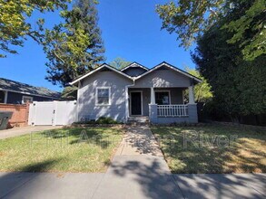 Building Photo - 2153 7th Ave