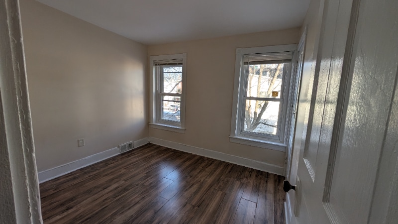 Building Photo - 376 Cherry St