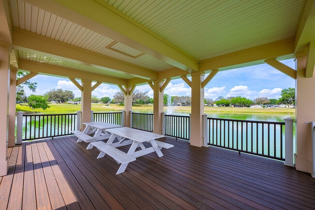 Building Photo - 1329 Paradise Dr