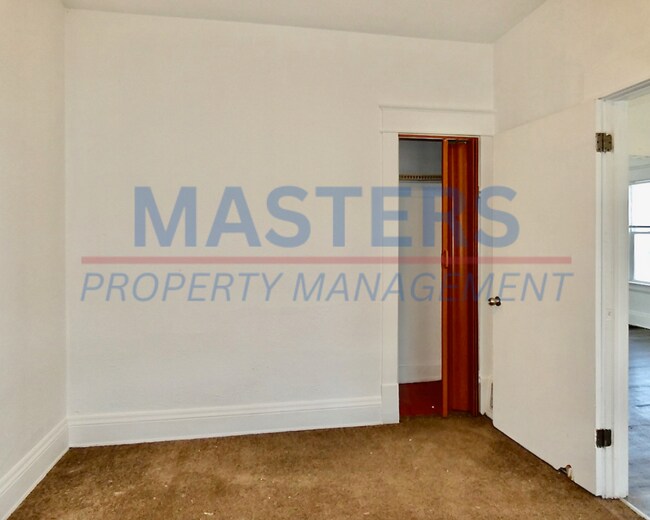Building Photo - 420 Everett St