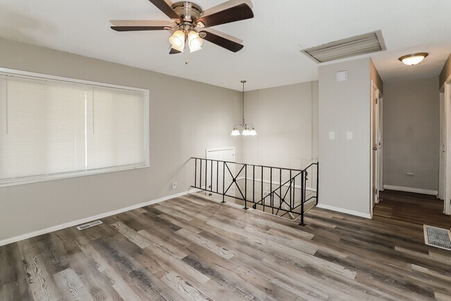 Building Photo - 3 Bedroom Home on Shoshone Drive