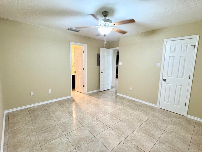 Building Photo - 321 Ocean Dr