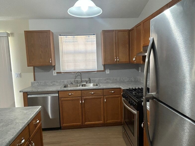 Building Photo - 5538 Summer Ln