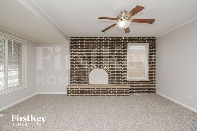 Building Photo - 14525 Dobson Ave