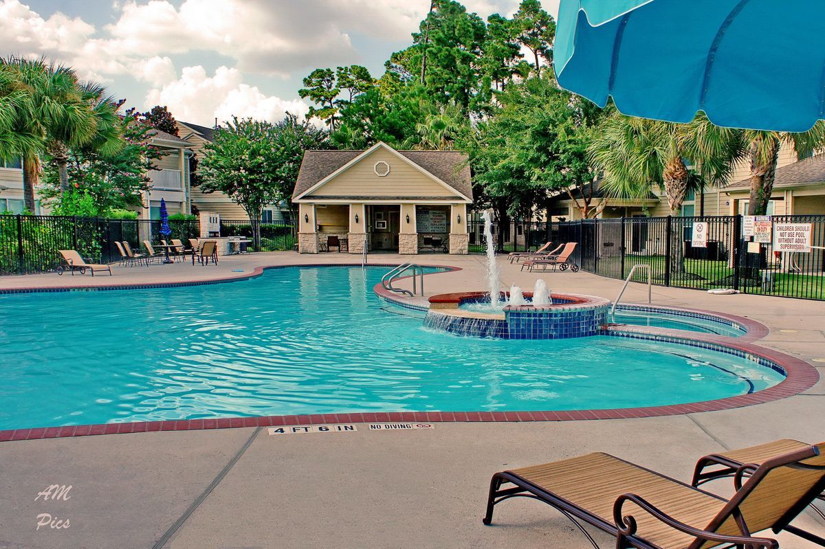 Building Photo - 13600 Breton Ridge St