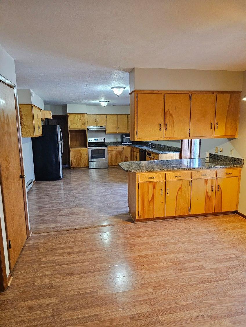 dining area - 29-301 Liberty St