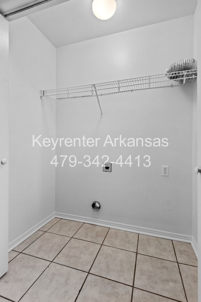 Building Photo - Great Location 3 Bedroom in Bentonville!