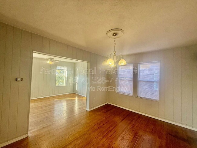 Building Photo - 2718 Hampton Ave