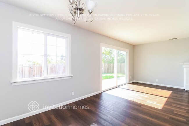 Building Photo - 5404 Calistoga Way