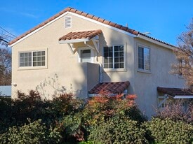 Building Photo - 1001 Stoddard Ave