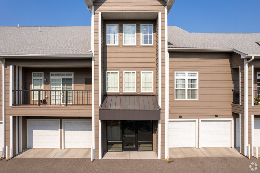 Building Entrance - Evans Meadows