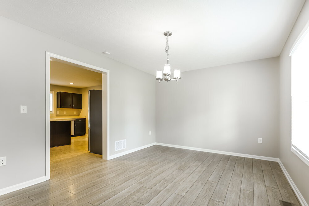 Building Photo - 11 Meadow Way SW