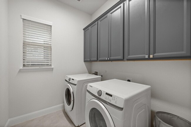 Building Photo - 12749 Friar St