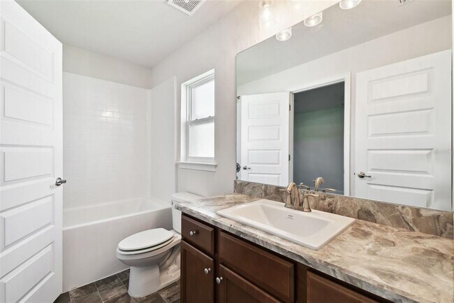 Building Photo - 360 Cimarron Ct