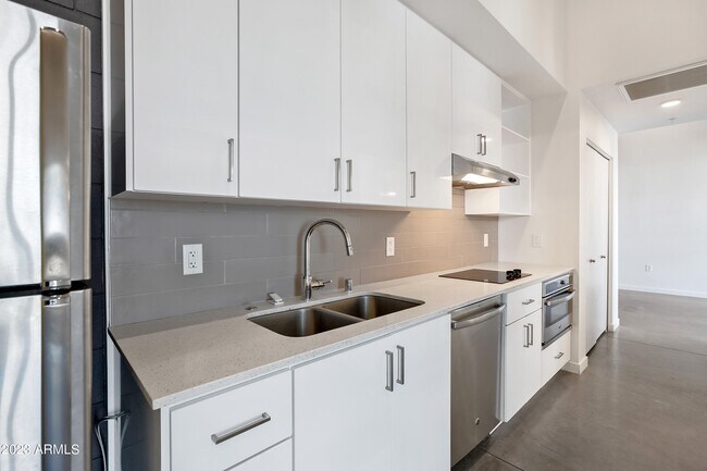 Building Photo - 1130 N 2nd St