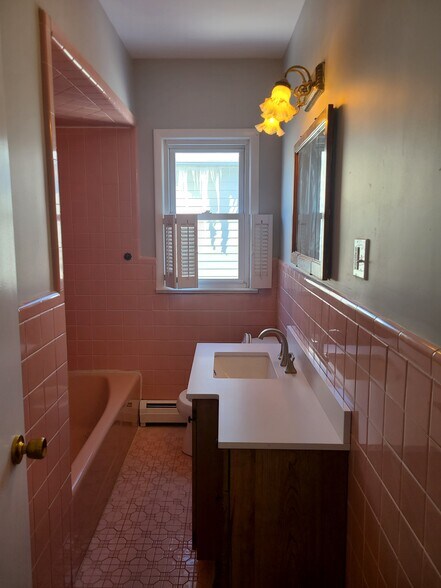 Building Photo - 77 Shepherds Ln