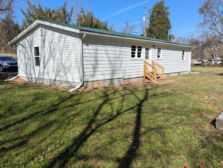 Building Photo - 417 Woodlyn Rd