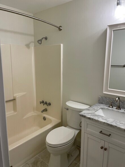 Building Photo - 575 Fairfield Way