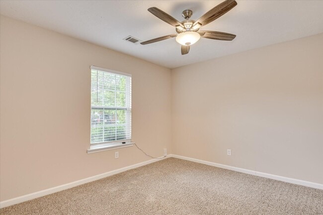 Building Photo - 616 Brook Trail