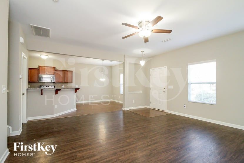 Building Photo - 2456 Autumn Mist Dr