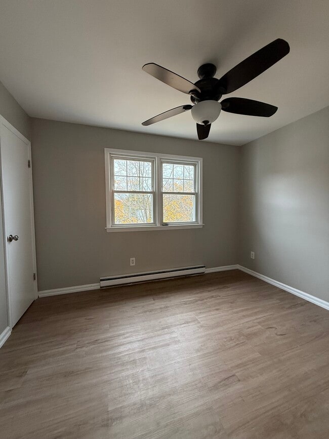 Building Photo - 2 Frances Ave