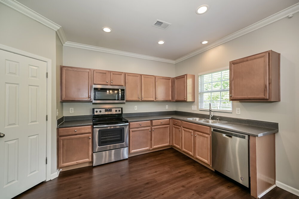 Building Photo - 1016 Solomon Ln