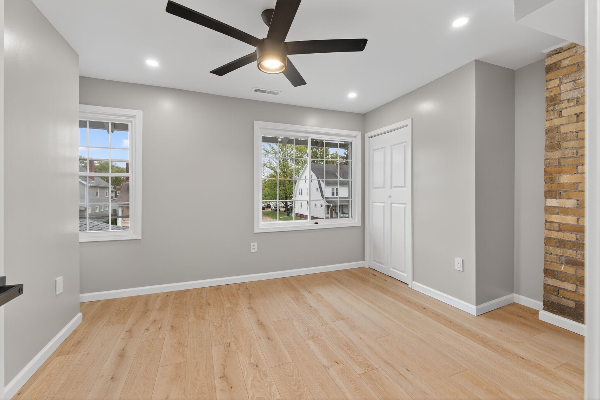 Building Photo - 1123-1125 S Ohio Ave