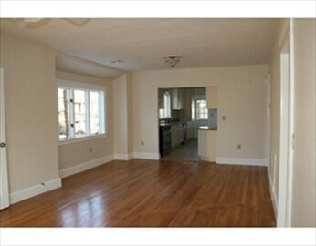 Building Photo - 219 Forest St