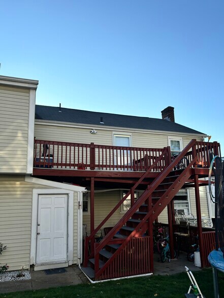 Building Photo - 41 Aldine St