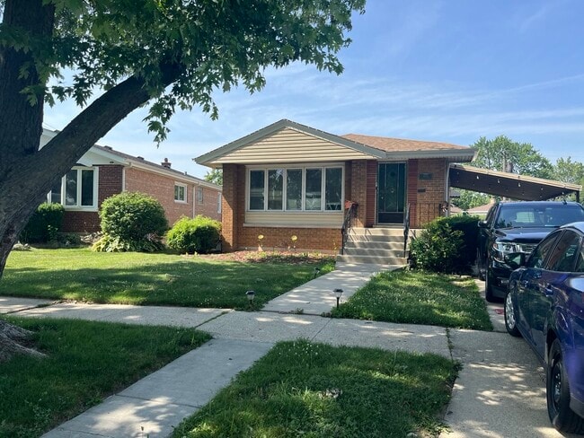 Primary Photo - 4835 Oak Center Dr