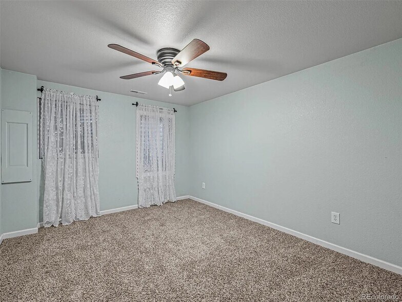 Building Photo - 1018 9th St