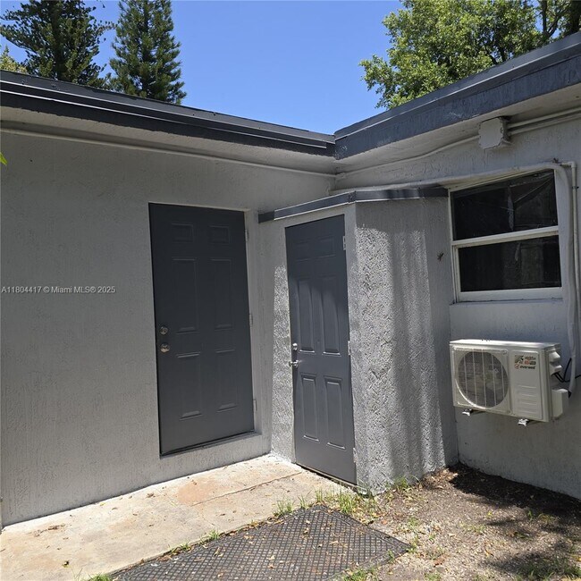 Building Photo - 1230 NW 70th St