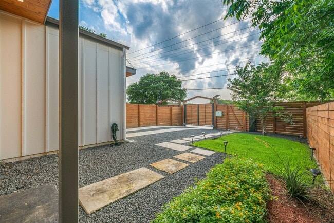 Building Photo - 4313 Banister Ln