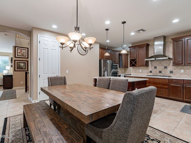 Building Photo - 4 Bedroom Single Family Home in Chandler