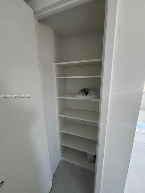 Building Photo - 401 Golden Isles Dr